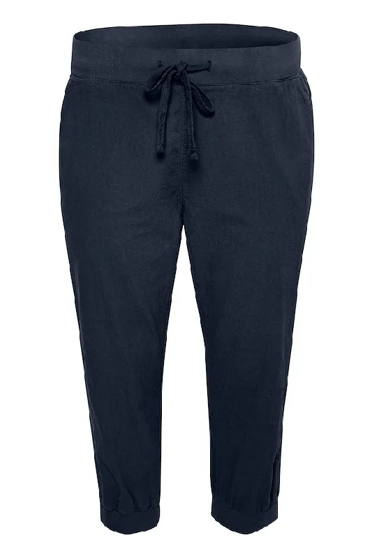 Kaffe Curve Capri Joggers in Navy