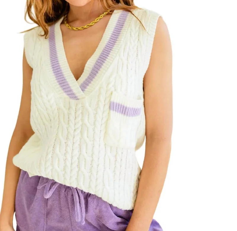 Power Girl Sweater Vest In White